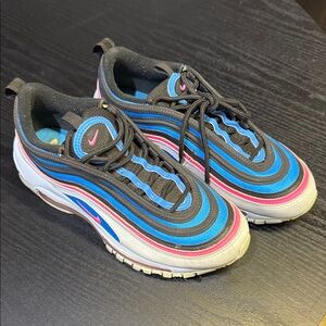 Nike Women's Athletic Shoes - Black, Blue, Pink